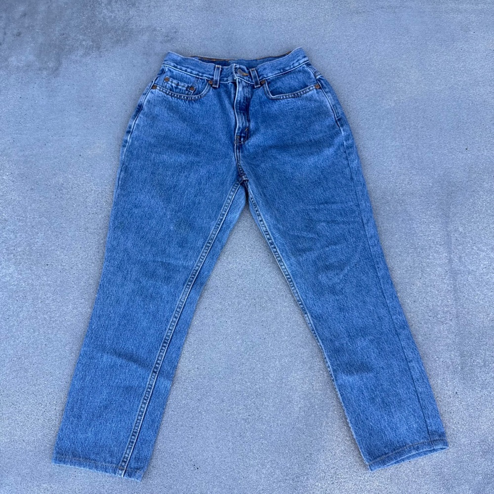 Vintage Levi's 505 Regular Fit Jeans Medium Wash Straight Leg Denim Size 26
